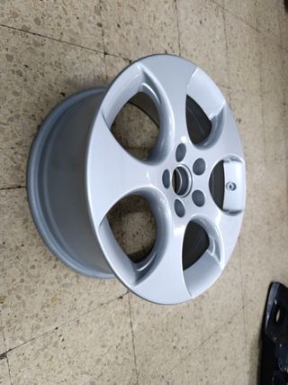Llanta aluminio Golf 5 GTI