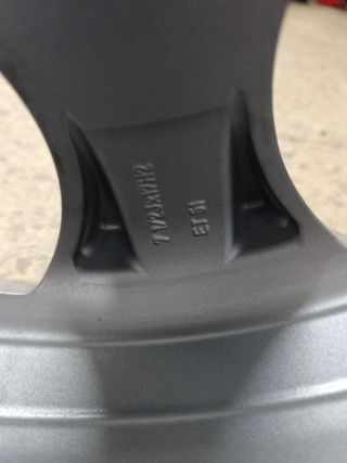 Llanta aluminio Golf 5 GTI