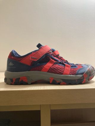 Sandalias agua niño Quechua rojas