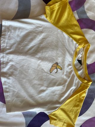 Camisetas crop top blanco-amarillo