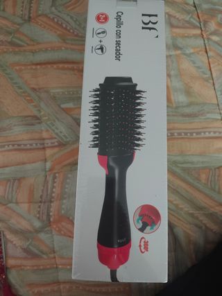 Escova de cabelo com secador
