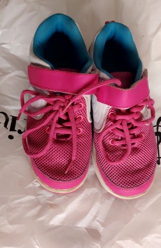 Botines con ruedas niña rosa