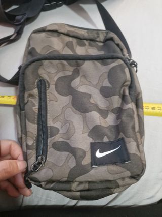 Bandolera Nike camuflaje