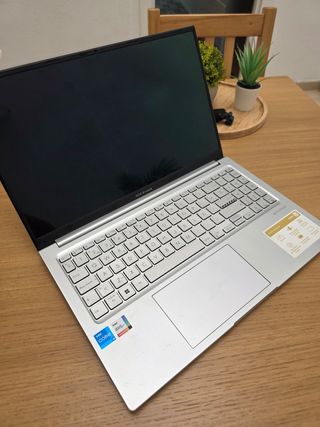 Portatil Asus F1503Z impecable 15-12500h 16gb ssd