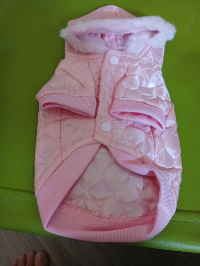 Chaqueta rosa para perro