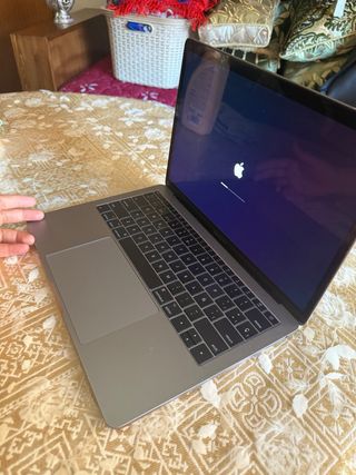MacBook Pro 13” 2017 – i5 / 8GB / Retina