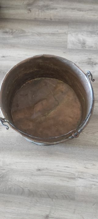 Caldero bronce antiguo