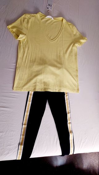 Conjunto deportivo: camiseta y leggings