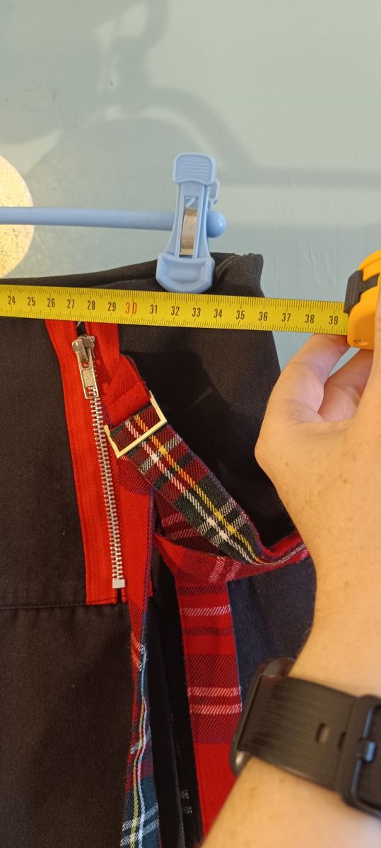 Minifalda negra y cuadros rojos Mercy, S, poco uso