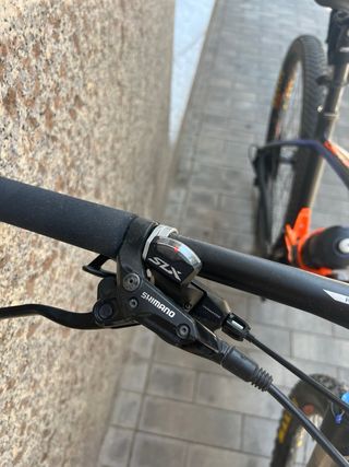 Bicicleta montaña BH carbono 29, talla M-L