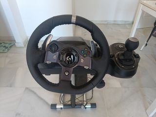 Volante Logitech G920 con shifter y soporte