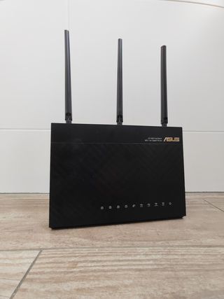 Router ASUS RT-AC68U (AC1900 Dual Band)