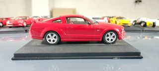 FORD MUSTANG 1:43