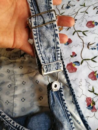 Peto vaquero azul con abalorios