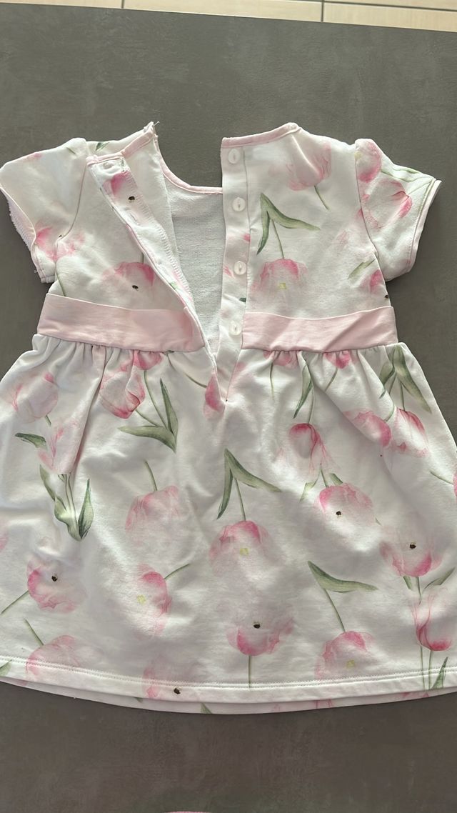 2 Abiti Chicco bimba 12 e 15 mesi