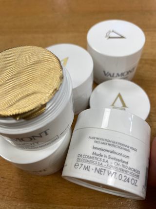 una CremaValmont Lumicity SPF 50