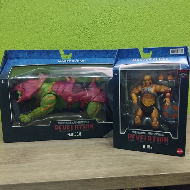 Figuras He-Man y  Battle Cat MOTU Revelation
