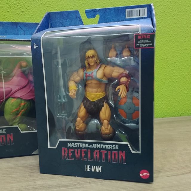 Figuras He-Man y  Battle Cat MOTU Revelation