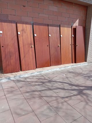 Lote 40 puertas normales 