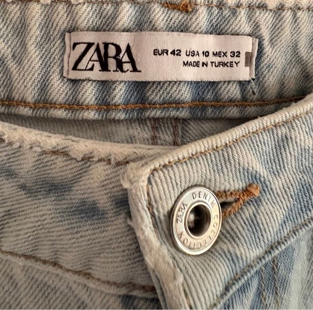 Jeans Zara Mom Fit rotos - 42