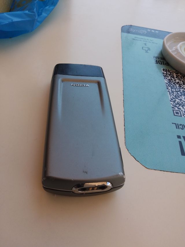 Nokia 8850 - Gris Plata