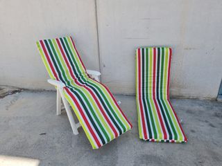 2 cuscini per lettini prendisole a righe rosso-verdi