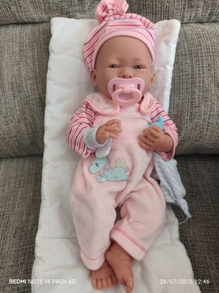 Muñeca Newborn con hamaca/trona