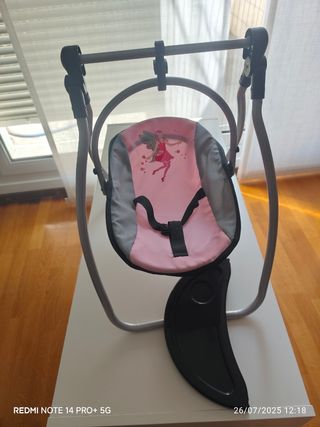 Muñeca Newborn con hamaca/trona