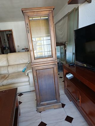 Vitrina-mueble madera marrón