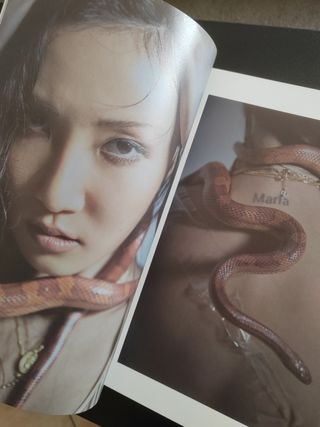 Hwasa - Maria: doppio photobook