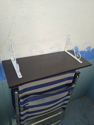 Estantería con soporte pared