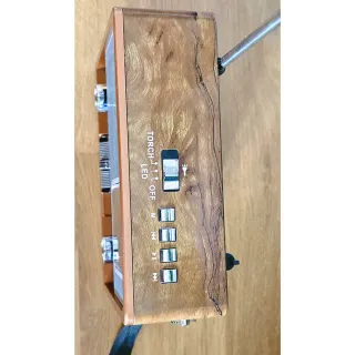 Radio Multifunzione Con Orologio Torcia Porta USB
