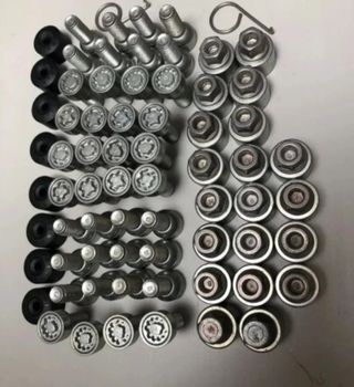 Se vende tornillos antirrobo VW GOLF MK7 AUDI SEAT