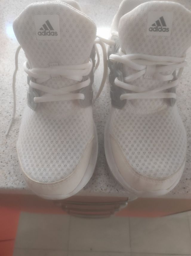 Zapatillas Adidas blancas