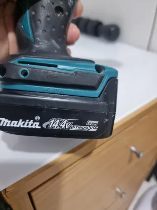 Taladro Makita BHP343 con 1 Batería