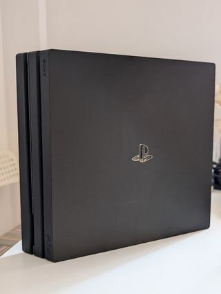 PS4 Pro + PSVR completo + 3 mandos + juegos + base