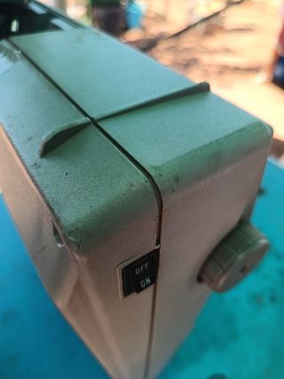 Olivetti ETP 1000 - Máquina de escribir