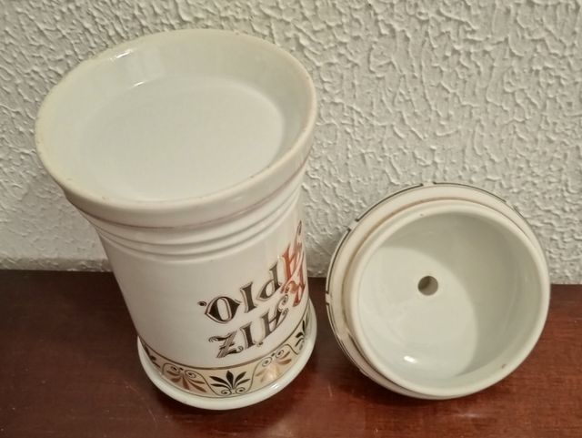 Albarelo antiguo. Decoración vintage