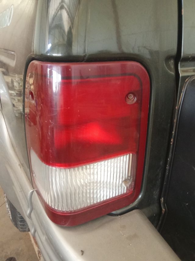 Piloto trasero izq. Galloper