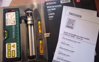 Nivel láser Parkside PLW A3 con trípode