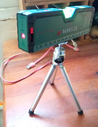 Nivel láser Parkside PLW A3 con trípode
