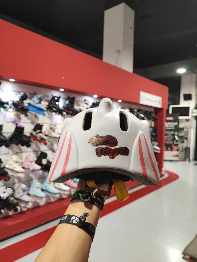 Casco FLYING EAGLE KT Shark 2hand 48-54cm