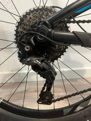 Bicicleta Giant MTB doble 