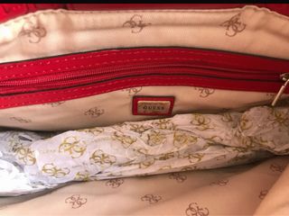 Bolso Guess rojo