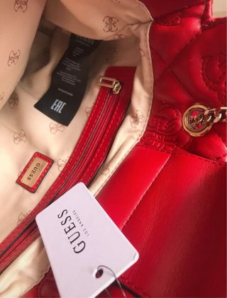 Bolso Guess rojo