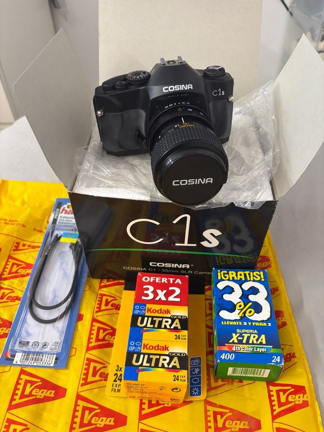 CAMARA ANALOGICA SLR COSINA C1S 35mm