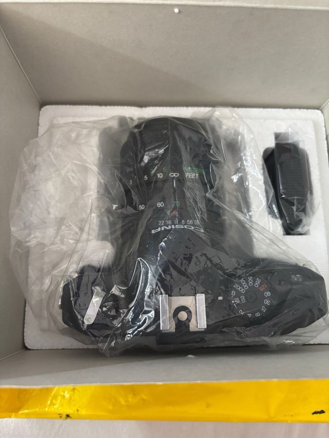 CAMARA ANALOGICA SLR COSINA C1S 35mm