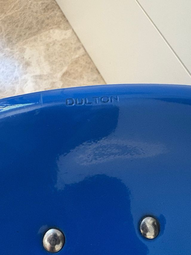 Taburete Yasu Sasamoto azul