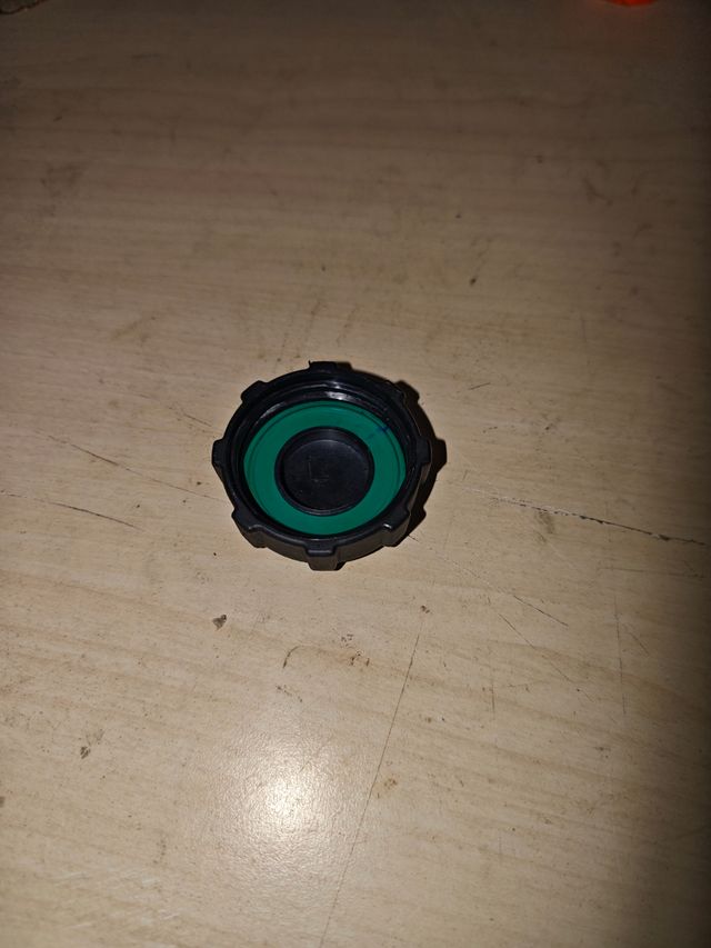 Tappo serbatoio benzina Aprilia Piaggio