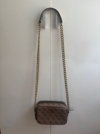 Bolso Guess marrón dorado